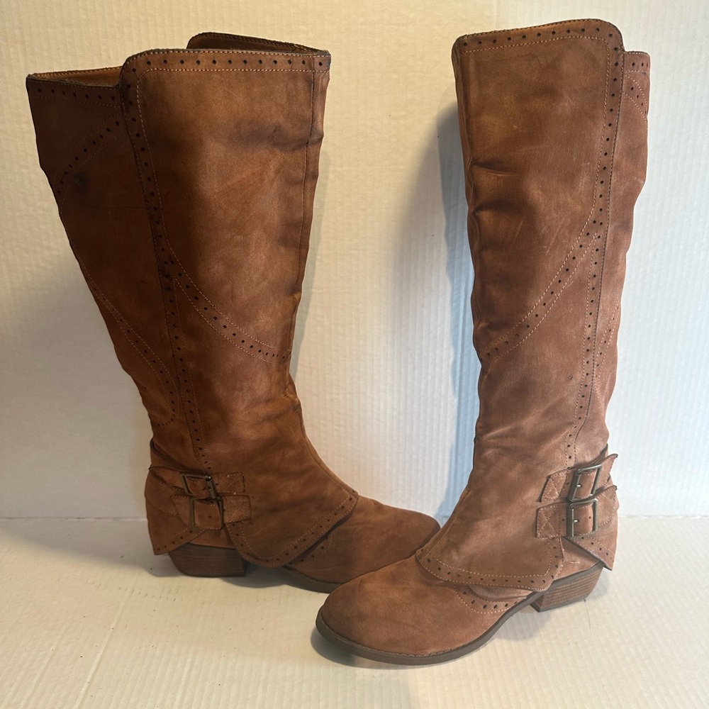 Not Rated Tan Heeled Boots